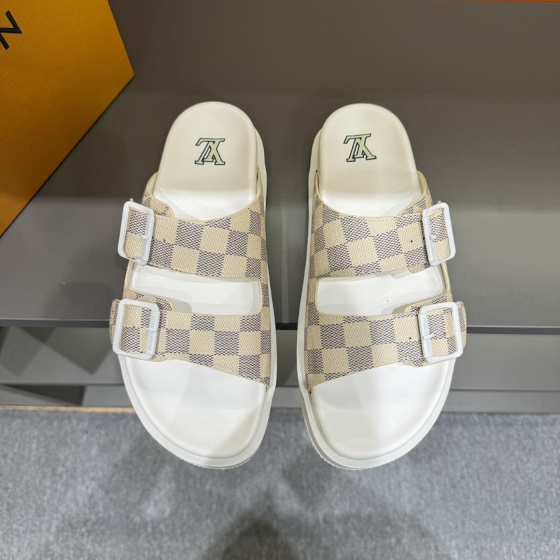 ch**an D*or slippers